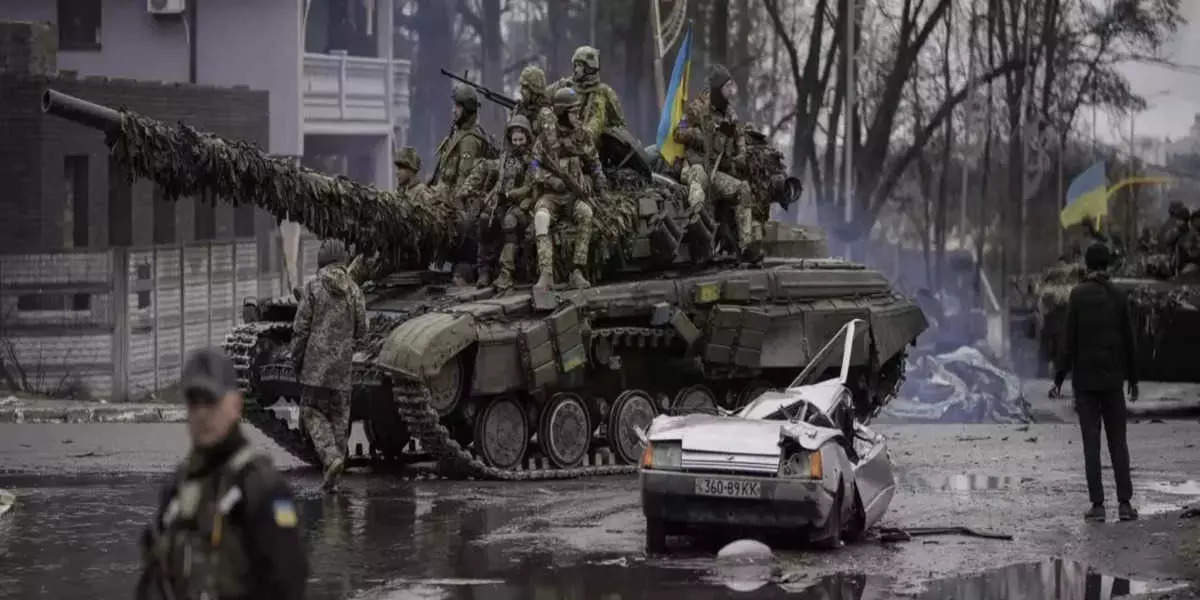 2022 Ukrainian retaliation, ending the war after two hundred days; 2022 Ukrainian retaliation, ending the war after two hundred days; Ukraine's forces advance after the fall of the Russian defense Ukraine's forces advance after the fall of the Russian defense