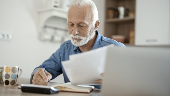 Un capital de 100.000 € permet actuellement de toucher un peu plus de 500 € bruts par mois pendant vingt ans.