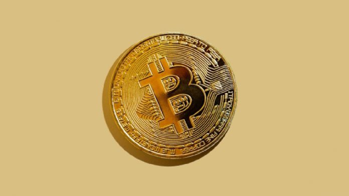Bitcoin Remains Below $19,000 as Ether, Other Altcoins Continue Slide Over the Weekend
