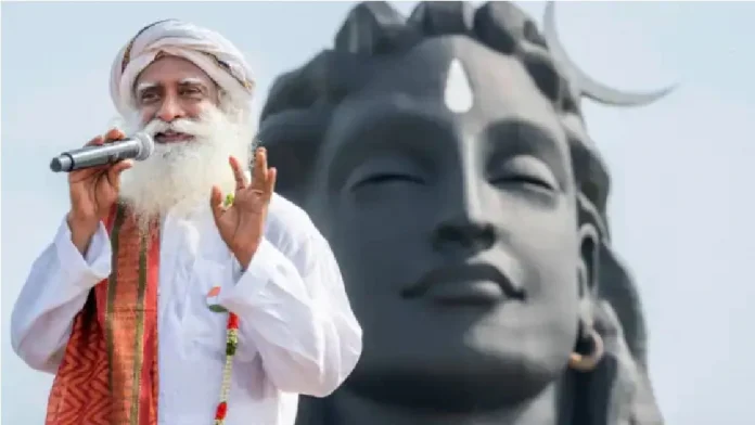 सद्गुरू वासुदेव आणि मुख्यमंत्र्यांना 'ती' चूक भोवली; गुन्हा दाखल झाल्यानंतर अटकेची मागणी 