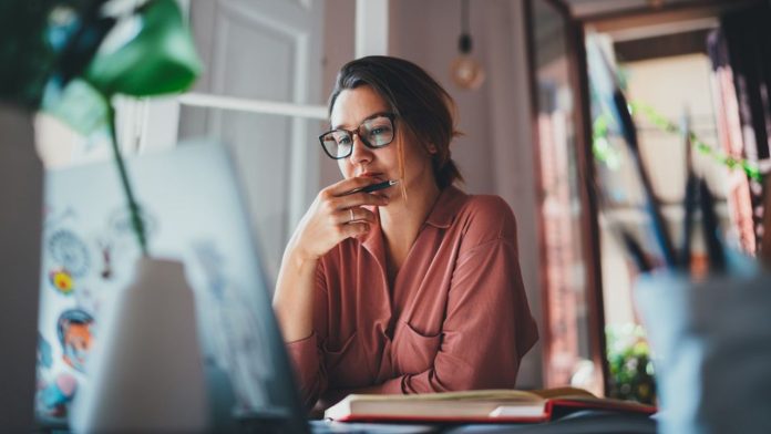 L'AMF et l'INC relancent leur Mooc dédié à l'apprentissage de la gestion de son épargne. Les cours en ligne débutent le 3 octobre.