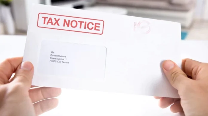 Get income tax notice if you make such mistake तुम्ही अशी चूक केली तर येईल Income Tax ची नोटीस!