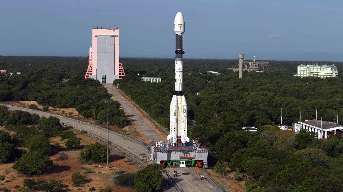 ISRO considering new reusable rocket design for global market, says ISRO Looking to Design, Build New Reusable Rocket for Global Market, ISRO Chairman Says