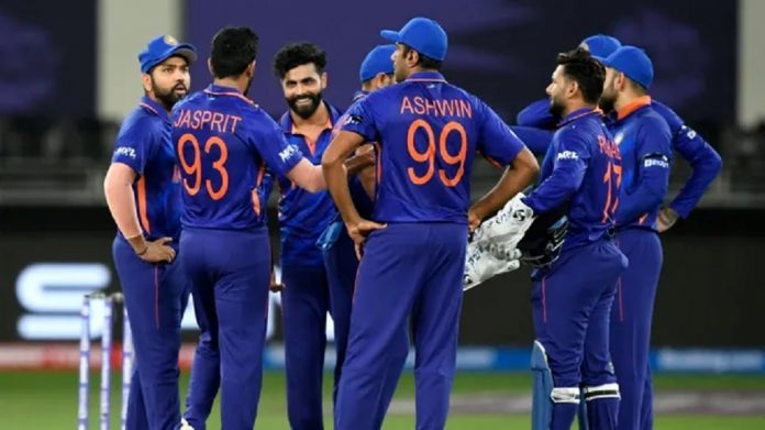 India vs South Africa T20 Team India bowler Jasprit Bumrah T20 World Cup पूर्वी टीम इंडियाच टेन्शन वाढलं, आता 'हा' खेळाडू जखमी