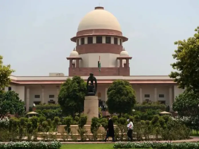 Maharashtra Political Crisis Supreme Court to hear Shiv Sena vs Shinde Group petition after lunch time, know what happened in court

