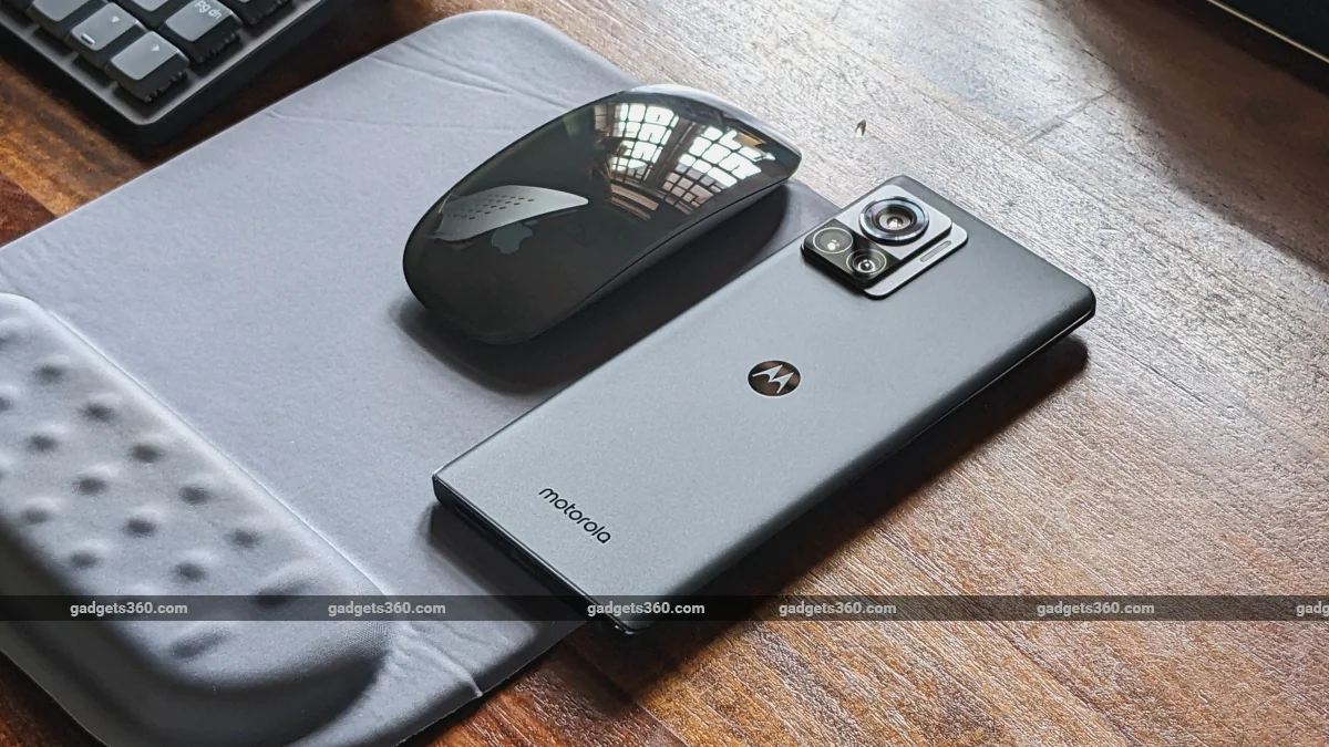 Motorola Edge 30 Ultra First Impressions: Checking all the boxes Motorola Edge 30 Ultra back design ndtv MotorolaEdge30Ultra Motorola