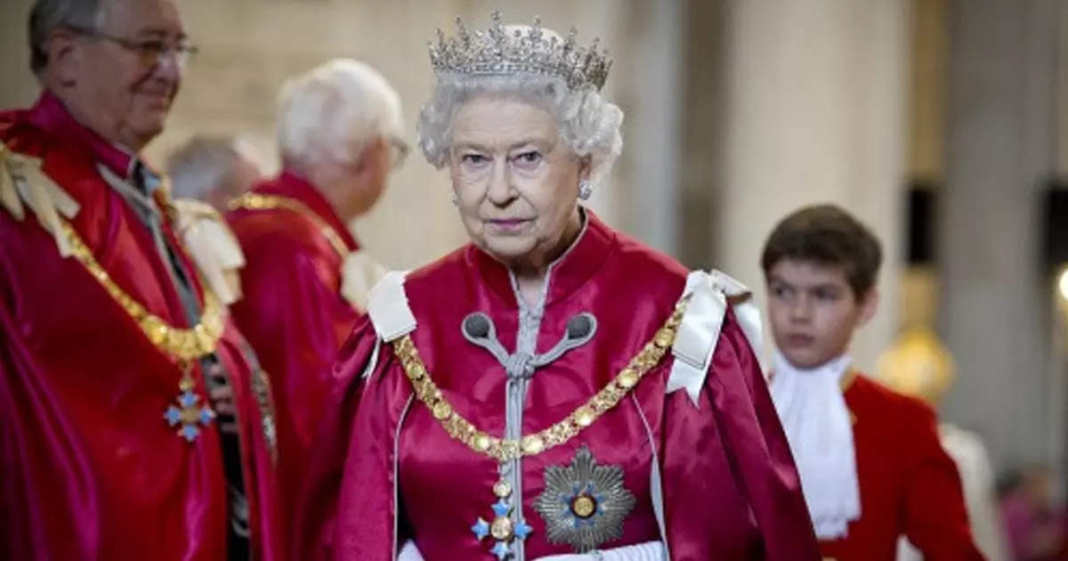 Queen Elizabeth II passes away, Queen Elizabeth passes away: Britain's Queen Elizabeth II passes away, Queen Elizabeth passes away: Britain's Queen Elizabeth II dies, Buckingham Palace announced - Queen Elizabeth passed away at the age of 96, Buckingham Palace announced
