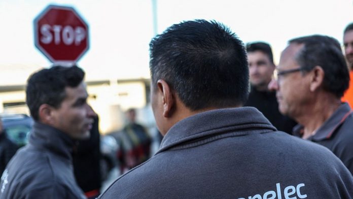Scopelec forced into bankruptcy L'Union régionale des SCOP (sociétés coopératives ouvrières de production) d'Occitanie étudie une reprise partielle, si elle trouve assez de salariés actionnaires - il y a 865 sociétaires parmi les 2.500 salariés - prêts à réinvestir au moins 4.000 euros chacun dans une nouvelle Scop, ce qui n'est pas évident.