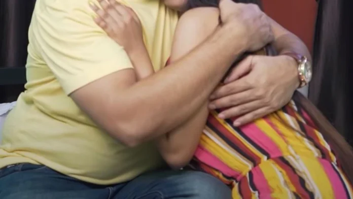 Teachers show vulgar videos to girl students and molest them विद्यार्थींना रोज पॉन दाखवायचा, गावात बातमी वाऱ्यासारखी पसरली अन्...