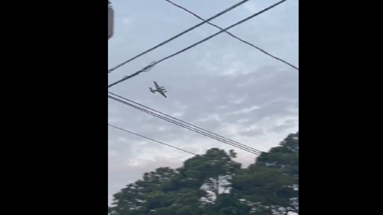 US pilot threatens to crash a plane in America Pilot US pilot threatens to crash a plane in America Pilot threatens to crash a plane in a Walmart store, know the reason