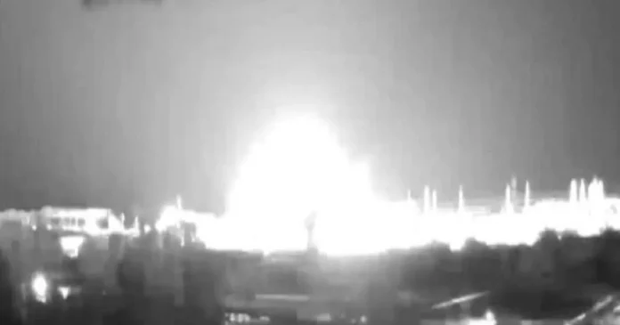 Video: Russian missile does not miss the target of just Video: Russian missile does not miss the target of just 300 meters... there could be a disaster like Chernobyl!