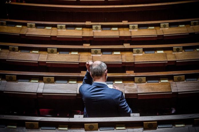 XVIth legislature: an unprecedented National Assembly XVIth legislature: an unprecedented National Assembly