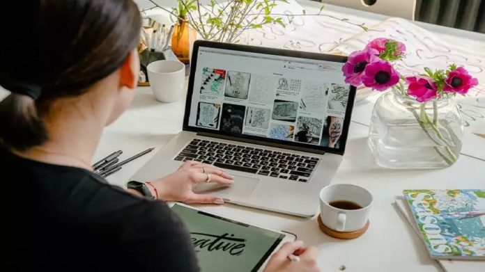 flipkart job work from home big opportunity freshers and professionals Work from home: घरून काम करून पैसे कमवायचे आहेत? मग ही बातमी वाचाच!