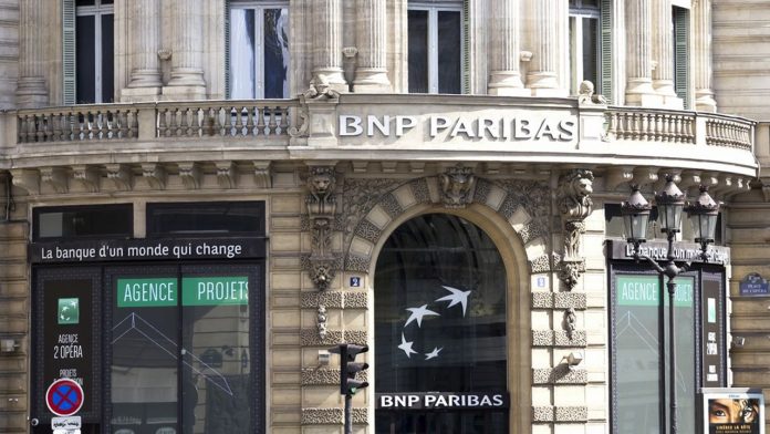 BNP Paribas in turn offers free instant transfers BNP Paribas va geler ses tarifs bancaires aux particuliers en France l'an prochain.