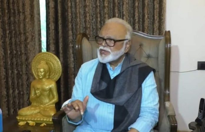 Chhagan Bhujbal Latest News Case registered against two including Bhujbal for threatening in Chembur

