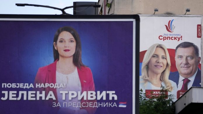 L'ennemie jurée de Milorad Dodik (à droite), Jelena Trivic (à gauche), a proclamé sa victoire dans la course à la présidence de la Republika Srspka, l'entité serbe du pays.