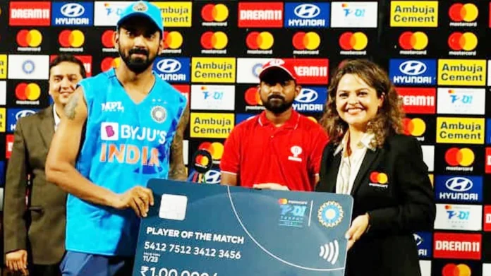 IND VS SA: मॅन ऑफ द मॅच किताब मिळाल्यानंतर KL Rahul नं व्यक्त केलं आश्चर्य, म्हणाला " पुरस्काराचा मानकरी..."