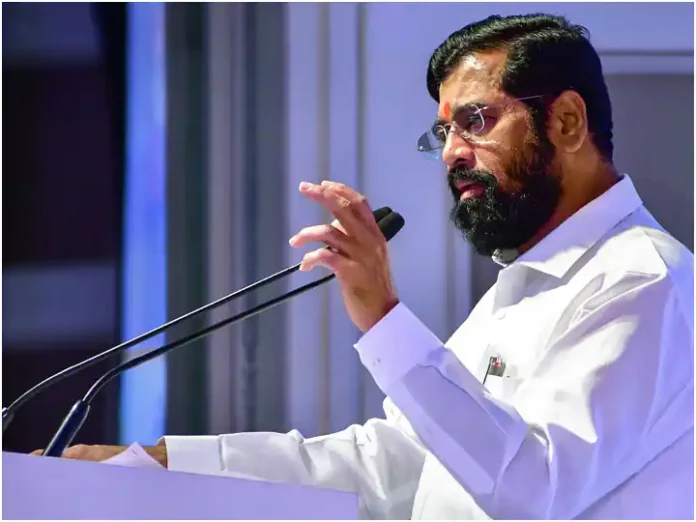 Mumbai Worli Political Updates Thousands Of Shiv Sainiks From Aaditya Mumbai Worli Political Updates Thousands Of Shiv Sainiks From Aaditya Thackeray Constituency Join Worli Koliwada CM Eknath Shinde Group Marathi News