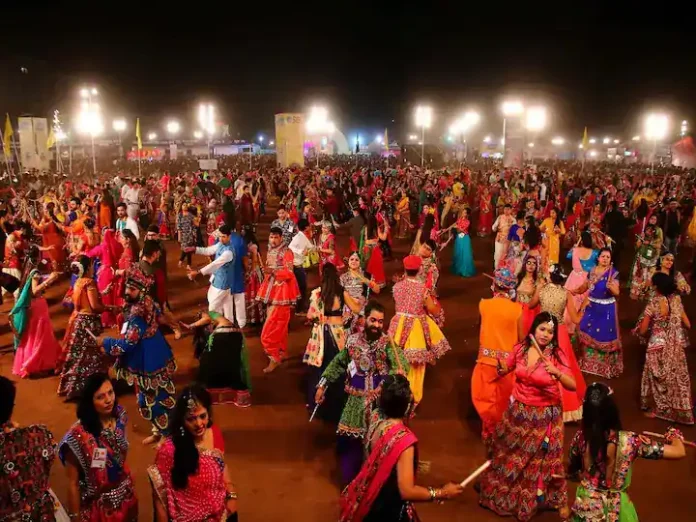 Navratri 2022 27 year old Dombivali man dies while playing Garba in Mulund

