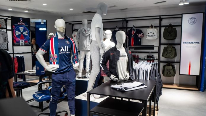 La nouvelle boutique du PSG sur les Champs Elysées a été inaugurée en début d'année.