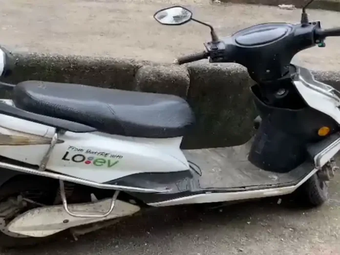 Seven-year-old boy dies after electric scooter's battery explodes in Vasai

